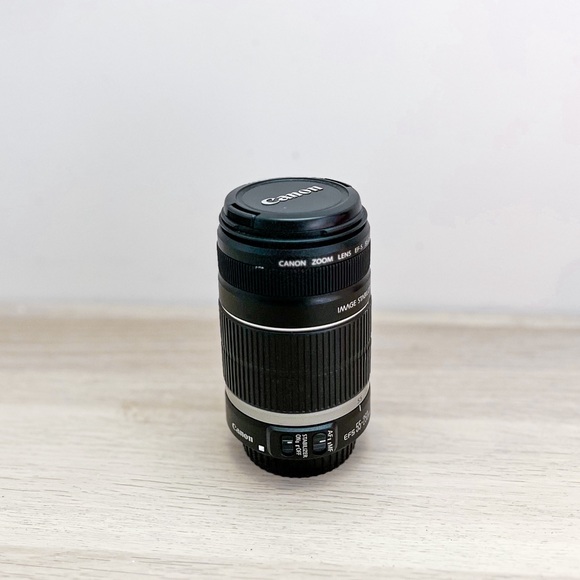 CANON EF-S 55-250mm f/4-5.6 - Picture 2 of 3